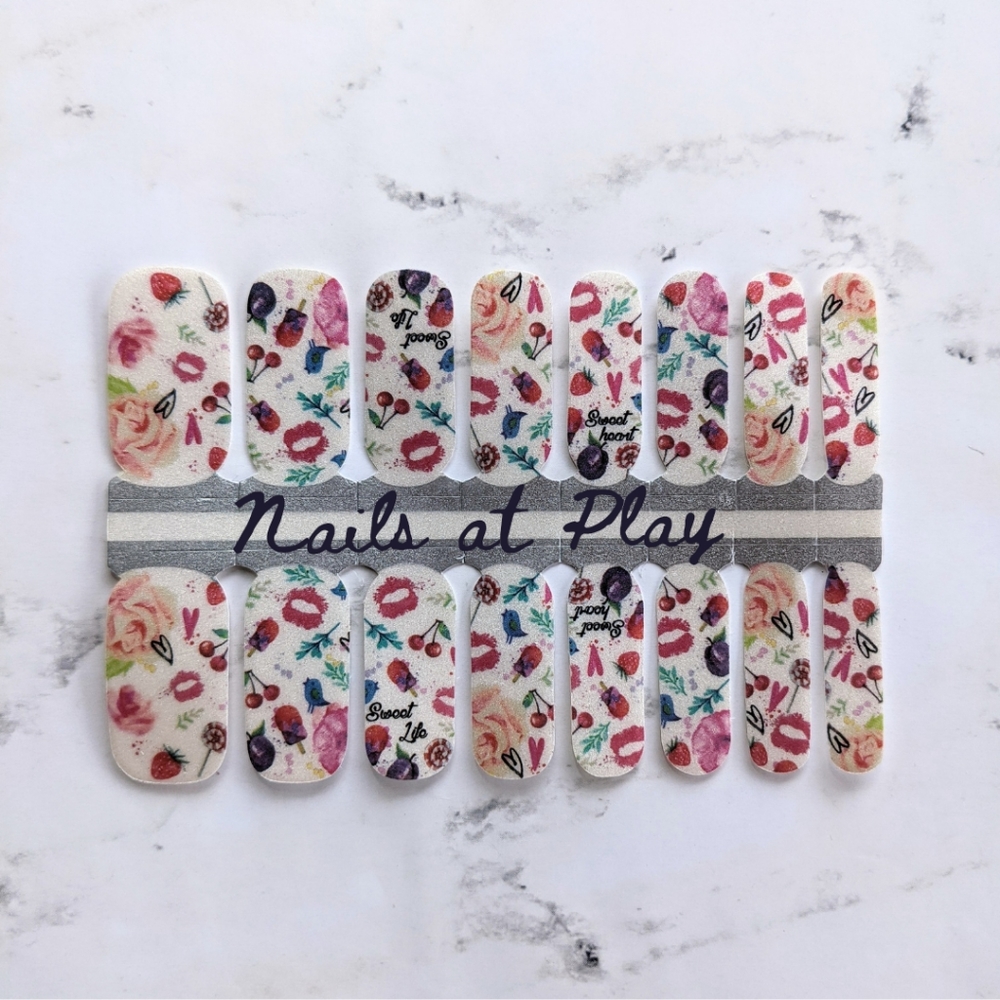 5 for $15 Nail Wraps- Kisses & Candy